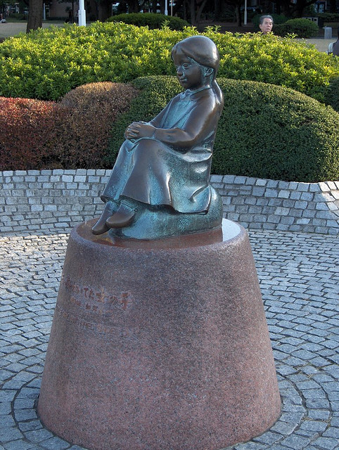 山下公园 红鞋女孩雕像