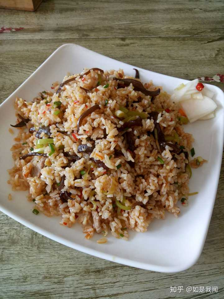 鱼香肉丝炒饭
