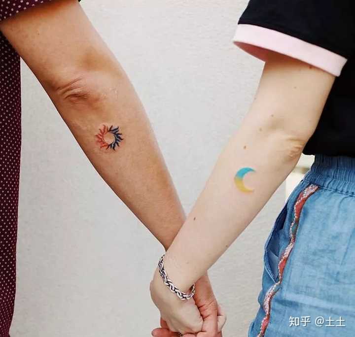 纹身纹女朋友的名字 又不想纹名字 纹字母 感觉很low还有什么好的创意