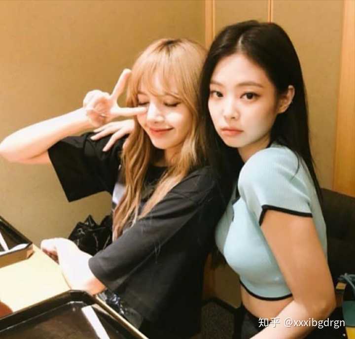 如何评价blackpink jennie队内霸凌lisa?