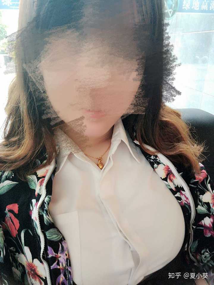 女生胸大有烦恼吗?