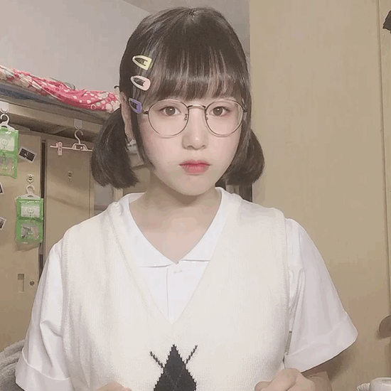 比较胖的女孩子可以穿jk制服吗?