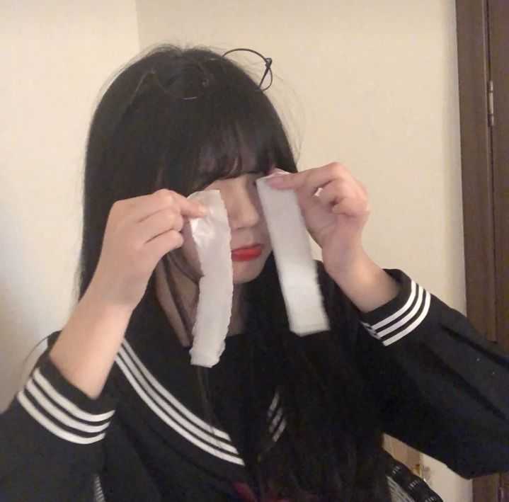 有没有什么好看但又沙雕的女生头像?