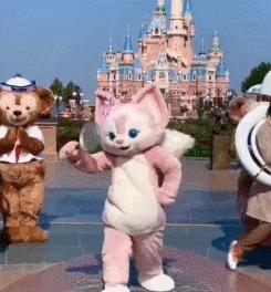 小狐狸玲娜贝儿活力亮相上海迪士尼度假区 ,为什么迪士尼的 ip 都如此