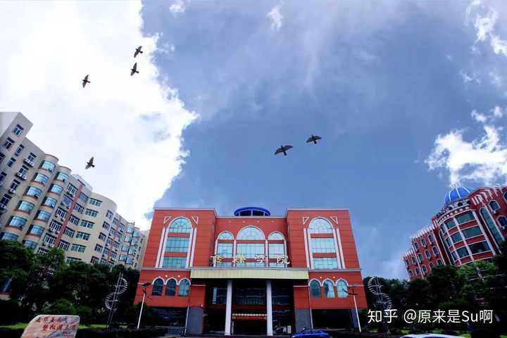 南昌理工学院有哪些建筑特色?