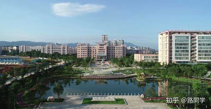 录上了怀化学院,想问问,怀化真的有那么穷吗?