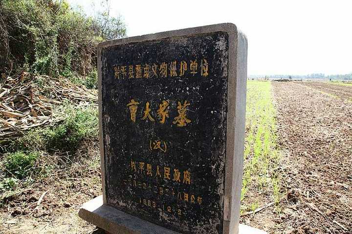 班超戍边未卜生死,她又上书和帝请求将兄召回.