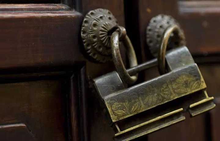 古代人是怎么锁门的?