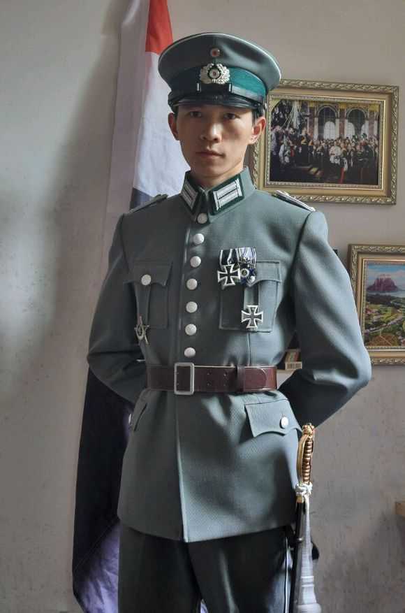 现代各国军装都不如二战时期德国军服漂亮吗?如果是,为什么?