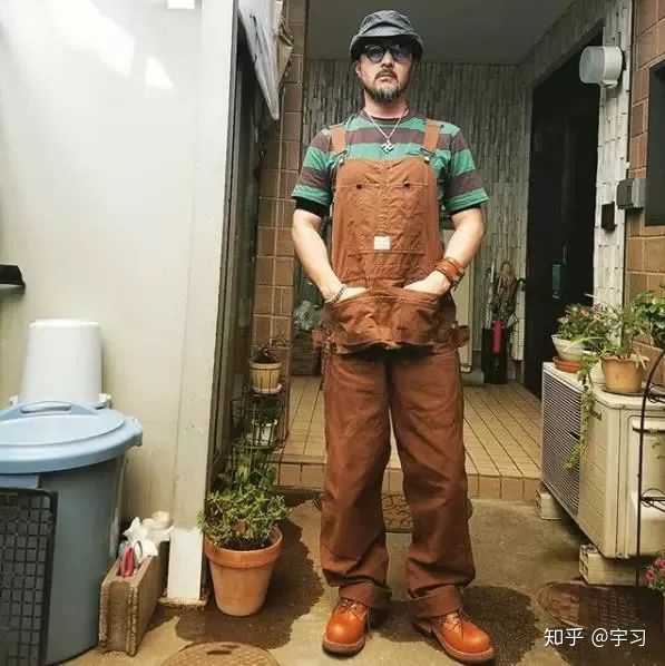 男生可以穿背带裤么?