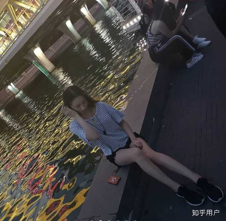 大长腿还需要穿高跟鞋吗?