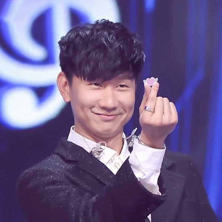 小酒窝林俊杰 知乎