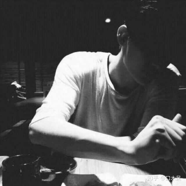 有哪些高冷又不失可爱的头像?