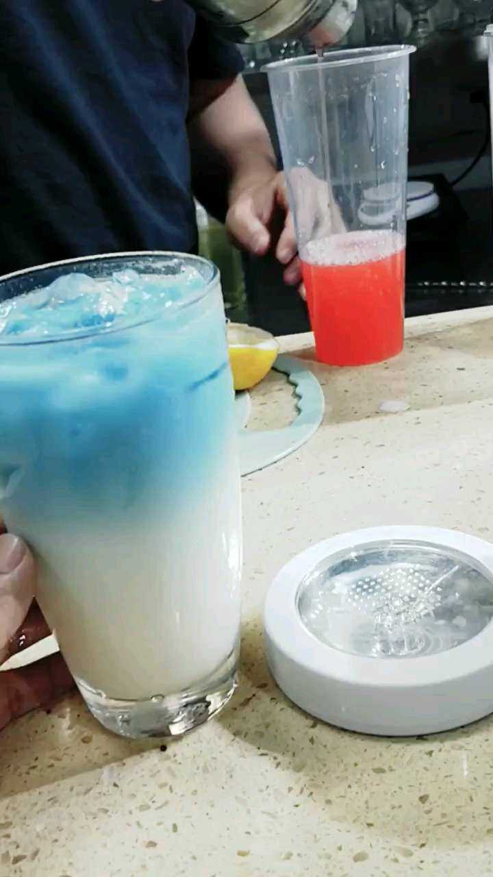 想学奶茶,但又不想去奶茶店打工,在奶茶实体店学做奶茶要培训多久?