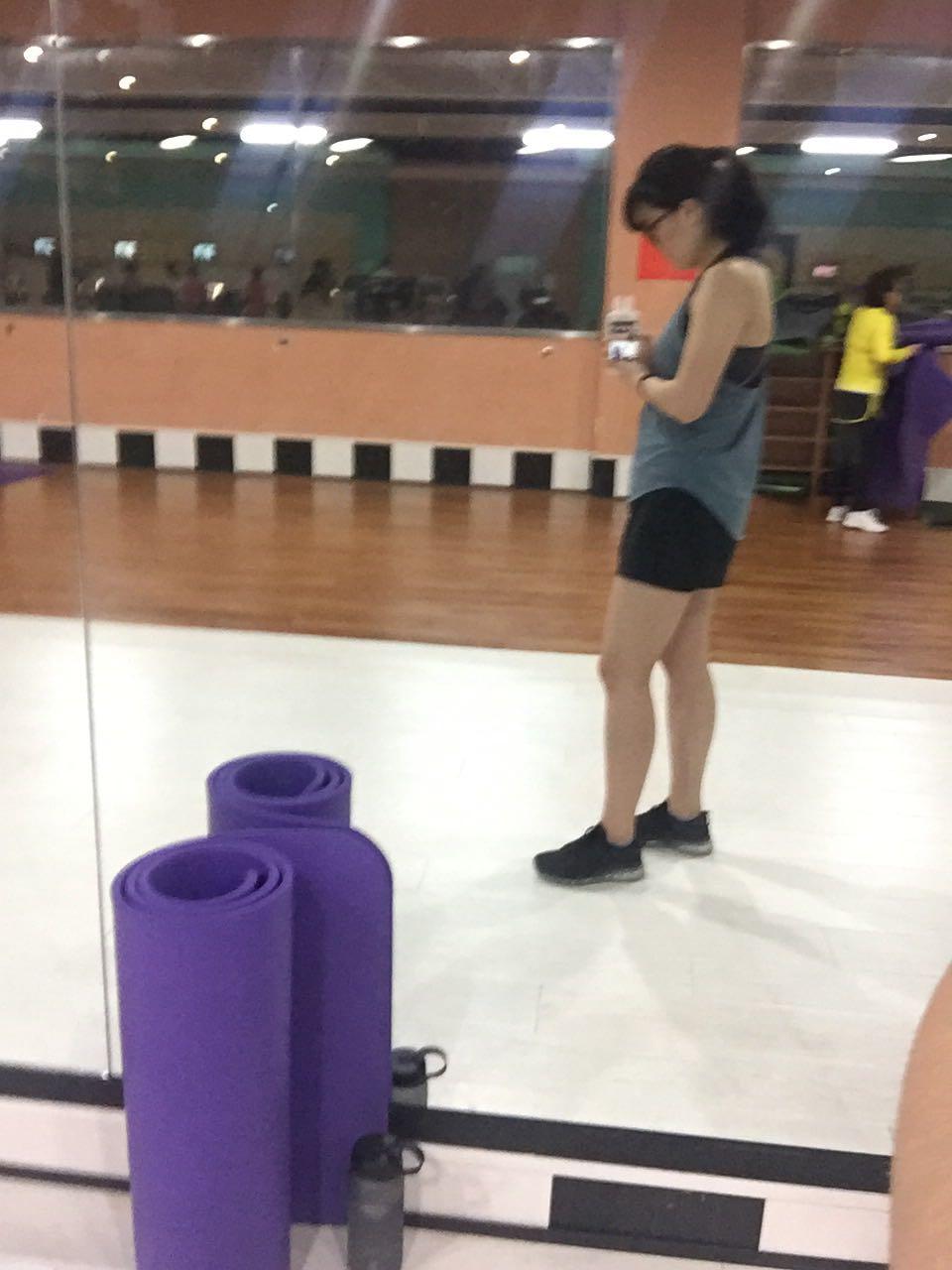 一年的健身给形体企鹅带来变化?-女生的的女生妖图片