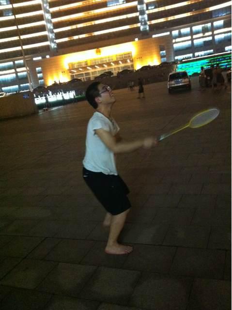 穿Nike跑鞋可以打羽毛球吗? - 赵光远的回答