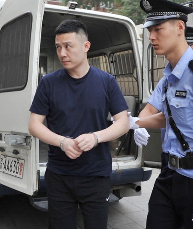 为什么现在流行锅盖头(两个<em>鬓角</em>都<em>剃光的发型</em>