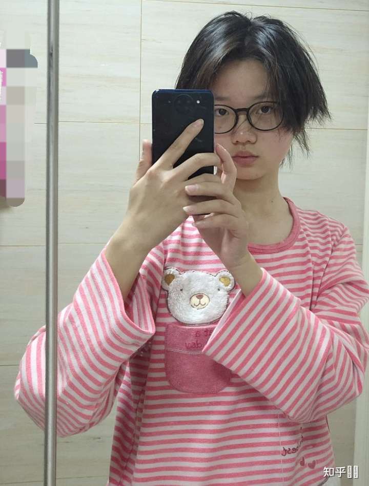 长相普通的女生剪短发是什么感受?带照片?