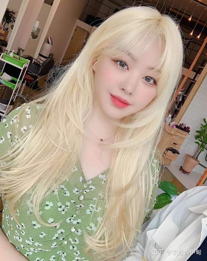 头发健康褪色伤害大吗染别的掉色快吗