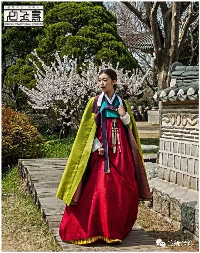 为什么古代朝鲜半岛的女子出门需要在头上披一件衣服?