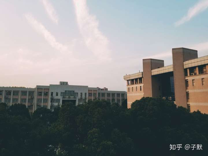 在湖南商学院就读体验?