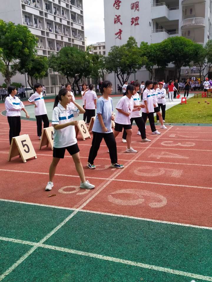 在广东省汕头市翠英中学就读是一种什么样的体验?