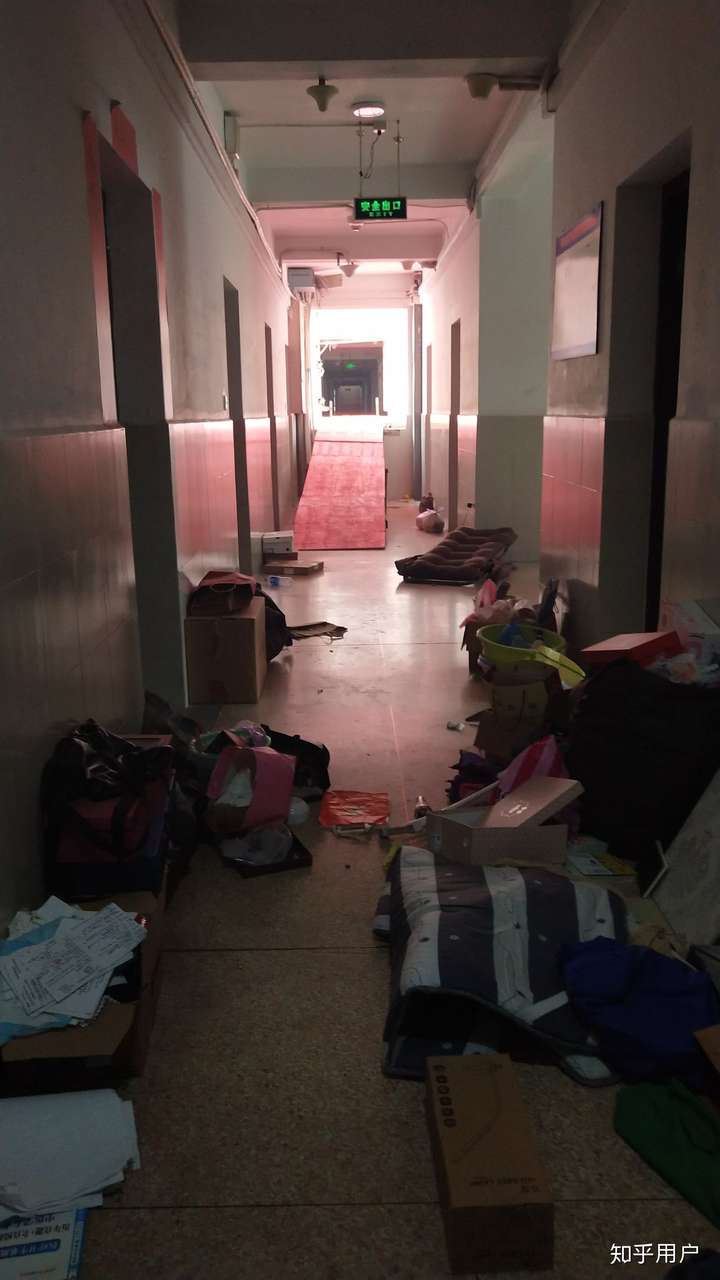 国内哪所大学宿舍环境比较差?