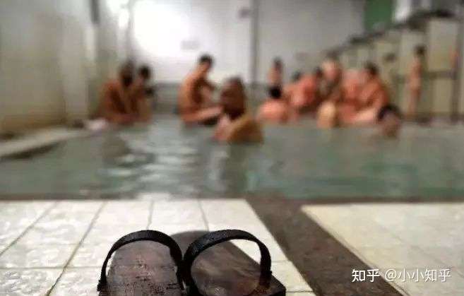 刚洗完澡,衣服还没穿,放了个屁,该不该再洗一遍 ?