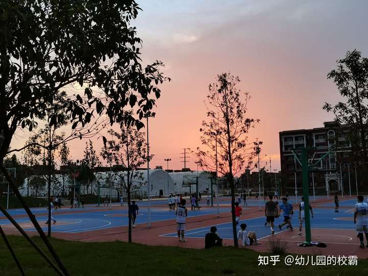 武昌首义学院嘉鱼校区到底咋样(希望能有图片,感谢感谢!)?