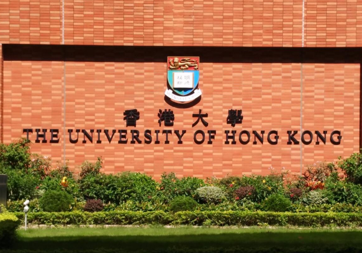 本科: 北京大学光华管理学院,gpa 3.5 硕士: 香港大学金融硕士,3.