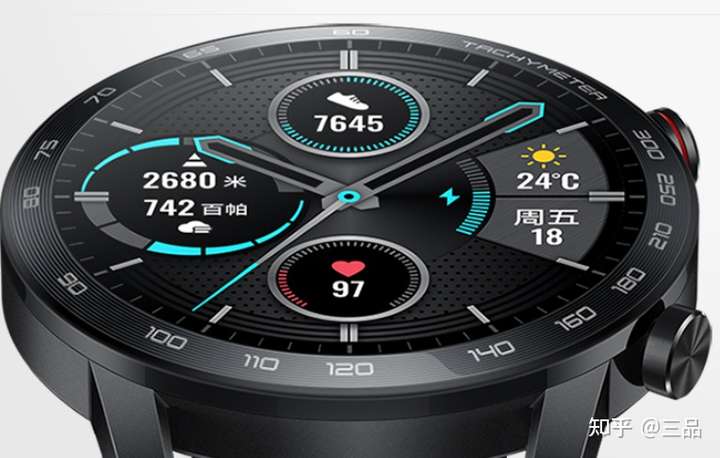 荣耀手表2和gt2是同一代产品,设备性能和功能各方面基本都一样,日常的