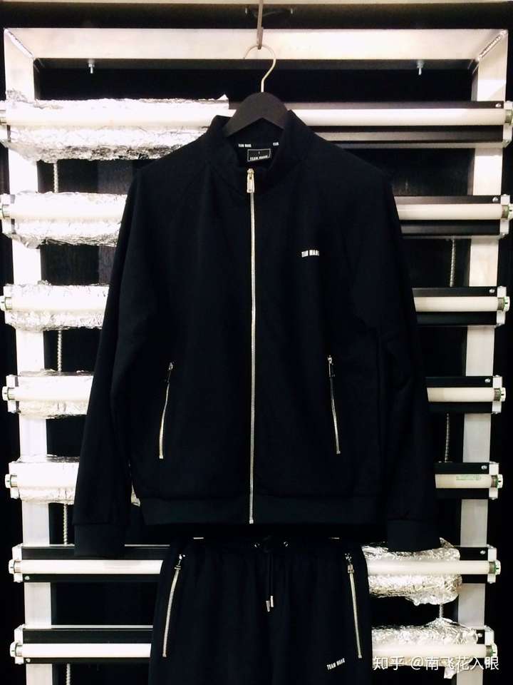 如何评价王嘉尔7月18号发布的team wang design?