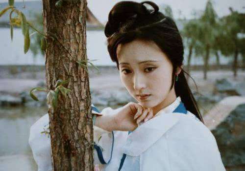 如何评价陈晓旭?