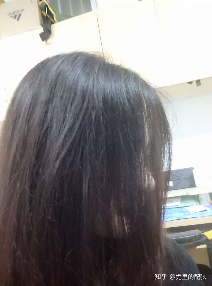 在理发店拉头发(拉直)是什么样的体验?