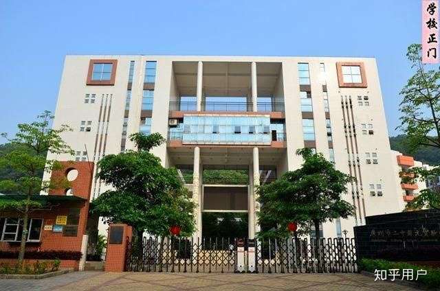 如何评价广州市第二中学初中苏元部?(广州市二中苏元实验学校)?