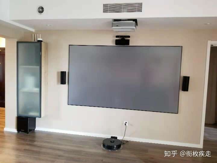 爱普生cb700u激光投影仪吊装如何选择幕布