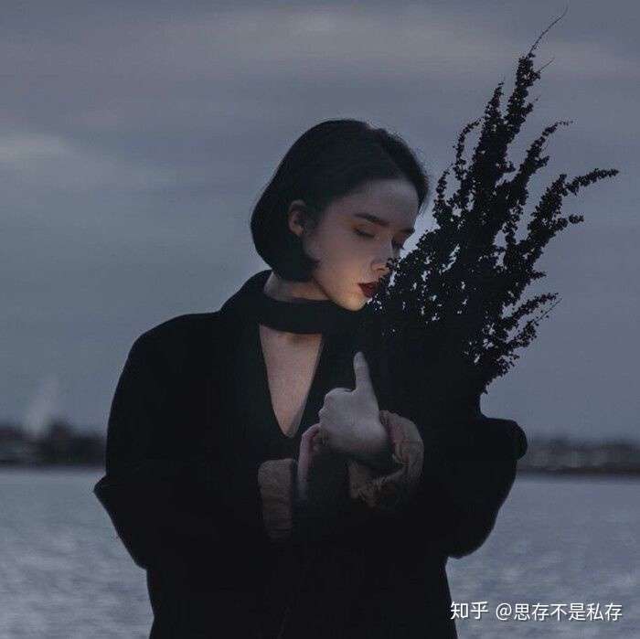 有没有啥短发美女头像动漫真人都行