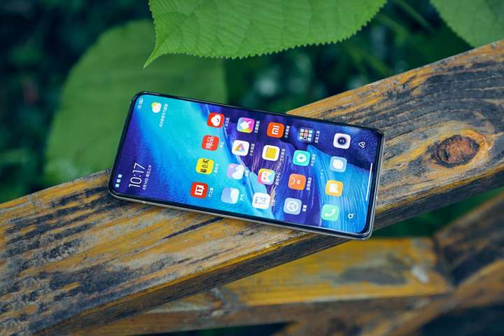 红米k30至尊纪念版和真我x7pro相比较哪个更值得购买