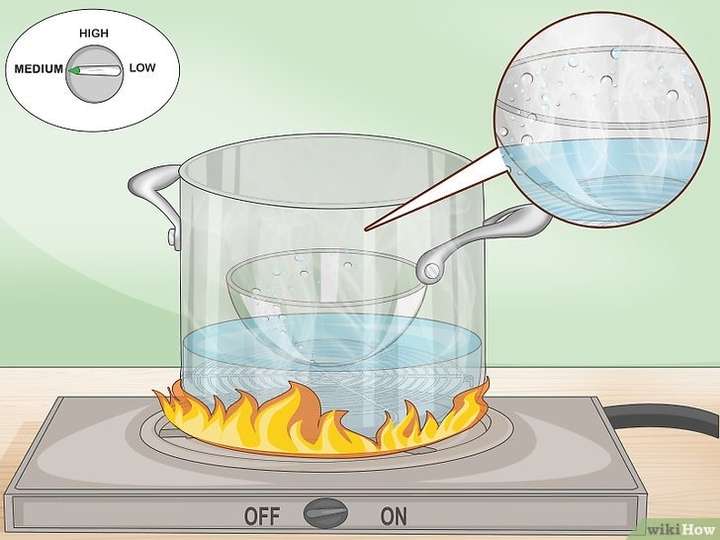 必须先把锅里的水烧开再进行下一步.