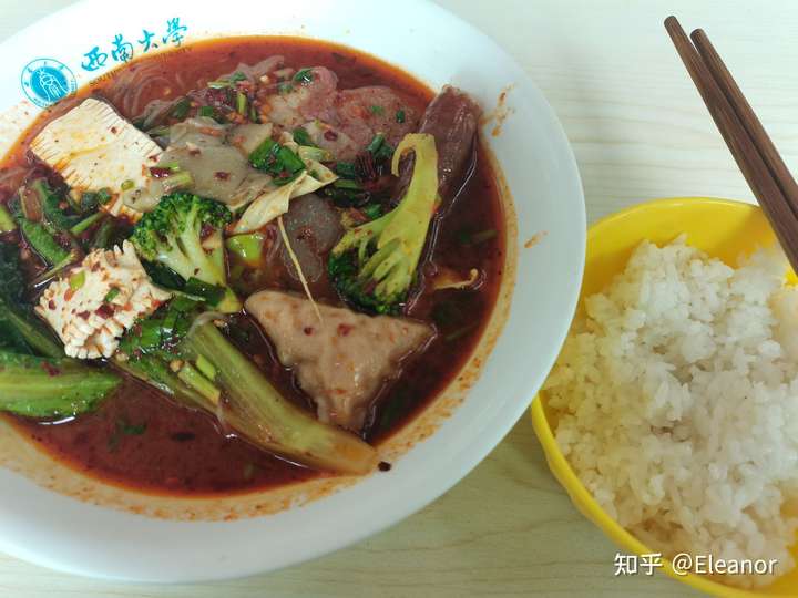 西南大学各食堂美食推荐?