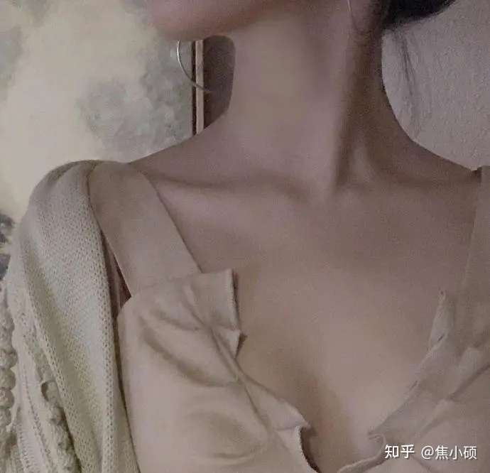 19岁女生aa怎样丰胸?