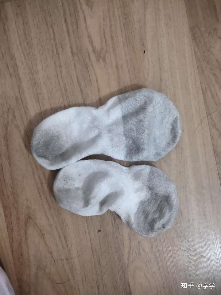 为什么会有男生想要买我穿过脏的袜子?
