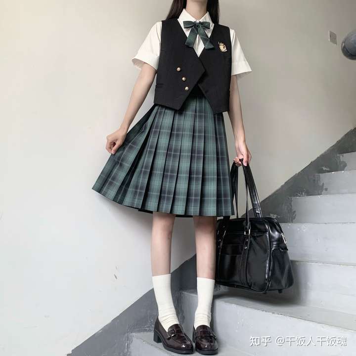 胸大的女生怎么穿jk制服好看