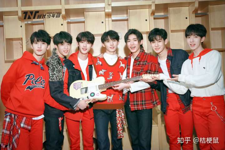 tnt和tfboys合照,TFboys与TNT合体照片 tnt,雄起!