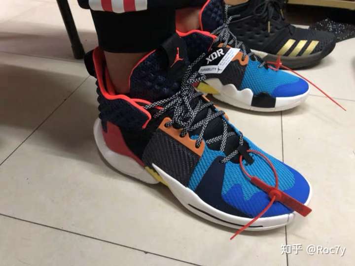 威少2代球鞋怎么样 颜值高吗?