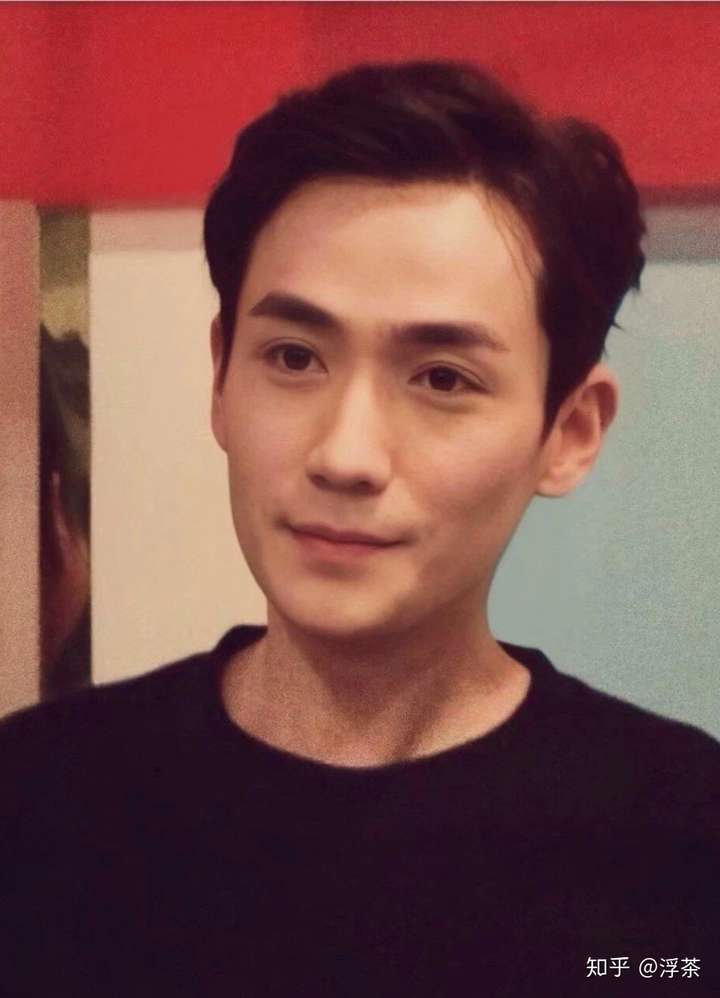 为什么朱一龙长相显老?