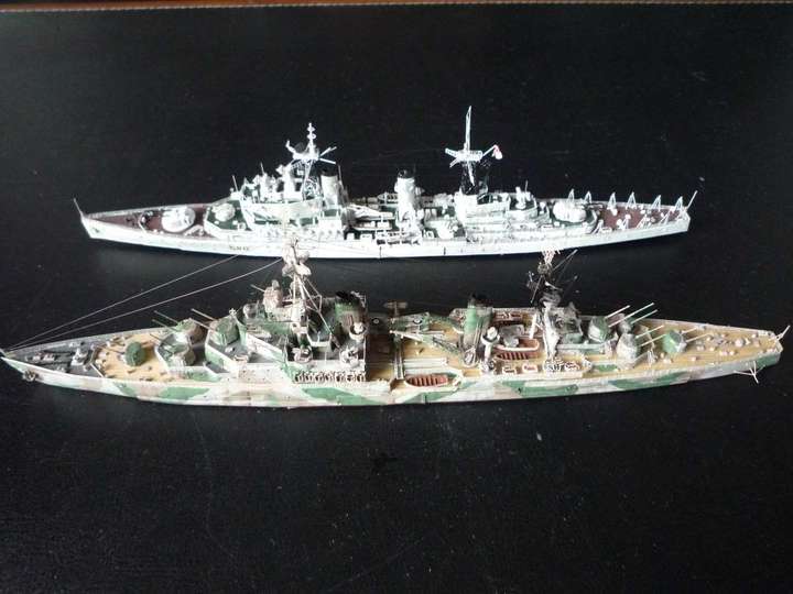 城级的舰体,战后换装先进火炮的虎级巡洋舰,导弹化,直升机化后一直用