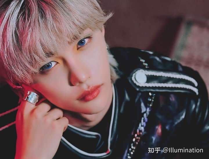 stray kids李龙馥,straykids方灿 stray kids 李龙馥 超绝狼尾甜心猫猫小雀斑