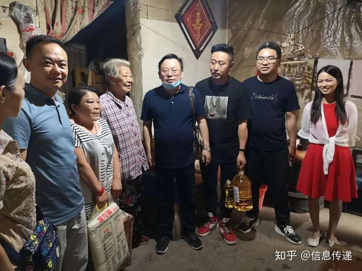 民建南明三支部主委任瑞羾,副主委吴啟