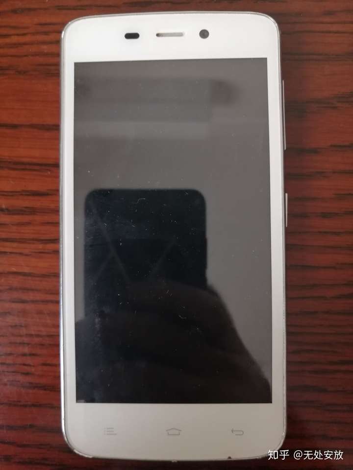 金立手机破产了你们用过金立品牌的手机吗感觉怎么样